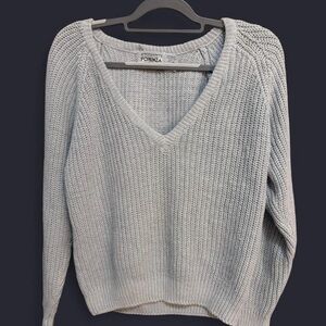 Forenza Women's Light Gray V-Neck Sweater